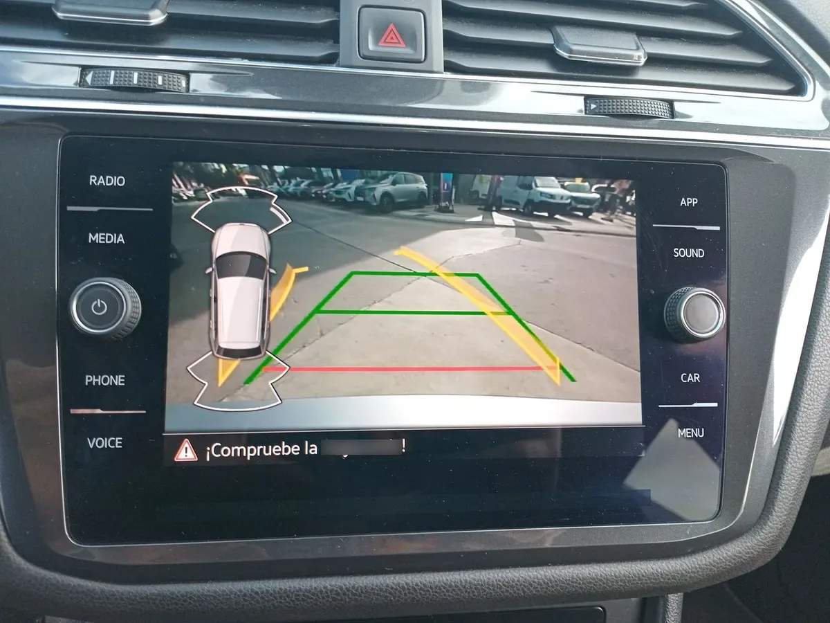 Volkswagen Tiguan 1.4 Tsi Comfortline 4x2 At 5p año 2023
