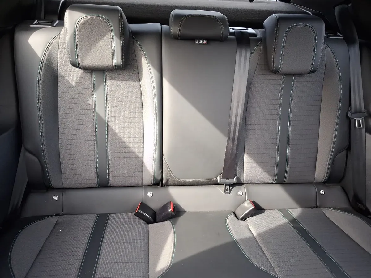 Peugeot 2008 1.2 Allure Puretech 130 4x2 At 5p año 2022