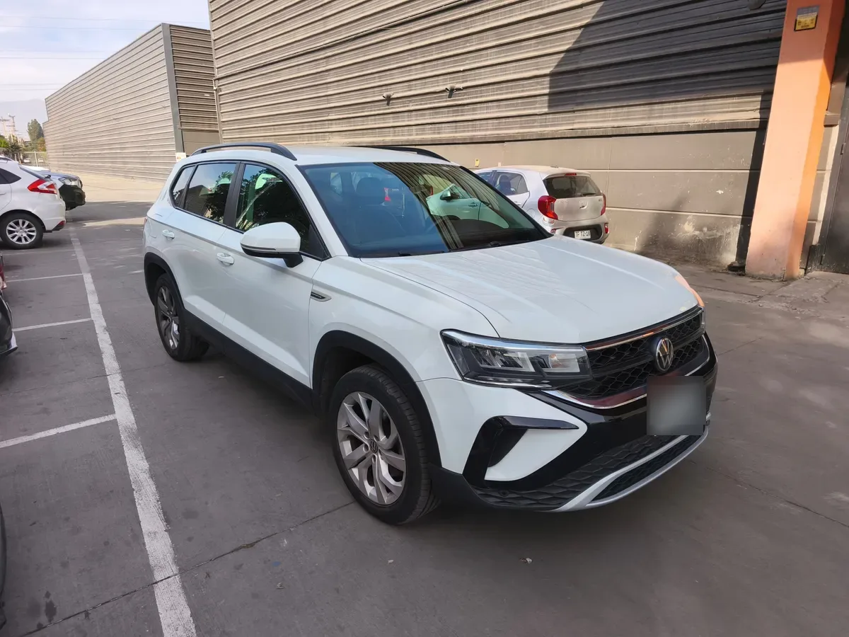 VOLKSWAGEN TAOS 1.4 Tsi Highline At año 2022