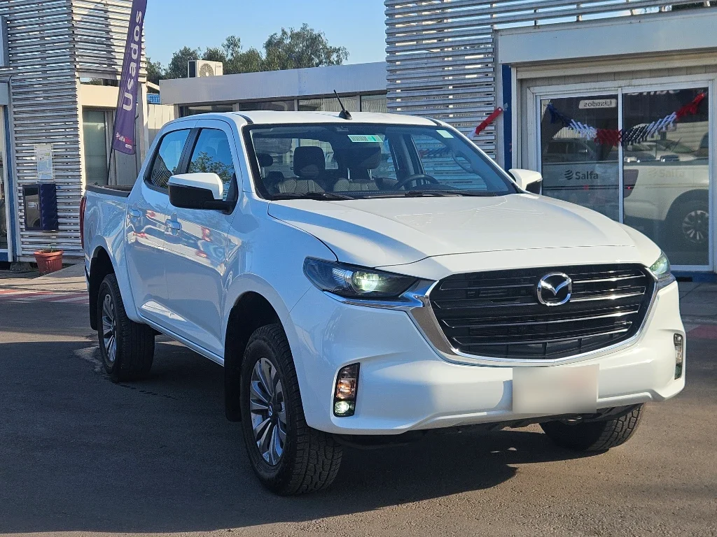 Mazda Bt-50 4x4 6at año 2024