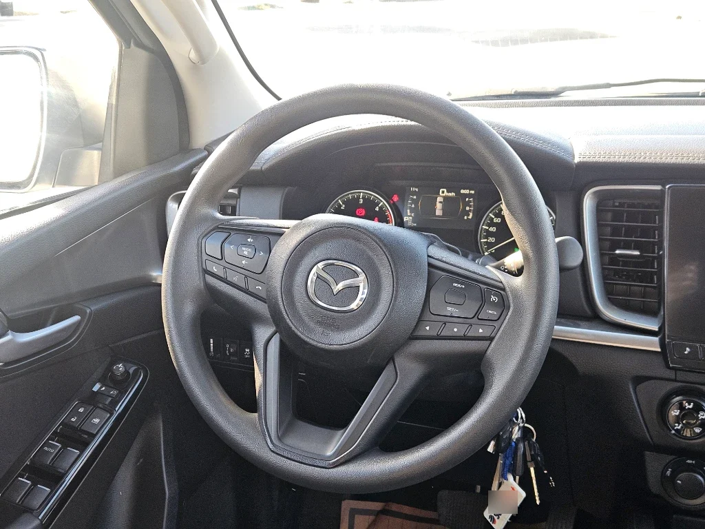 Mazda Bt-50 4x4 6at año 2024