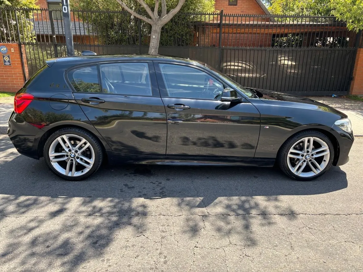 BMW 120 2.0 I 5 Puertas M Sport Lci At año 2017