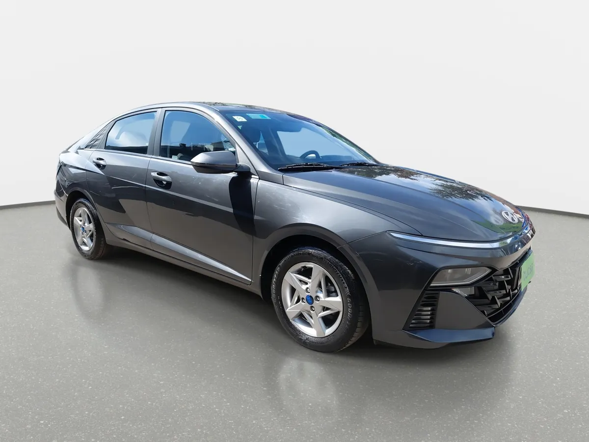 Hyundai Accent 1.4 Hci Plus 4x2 Mt 4p año 2024