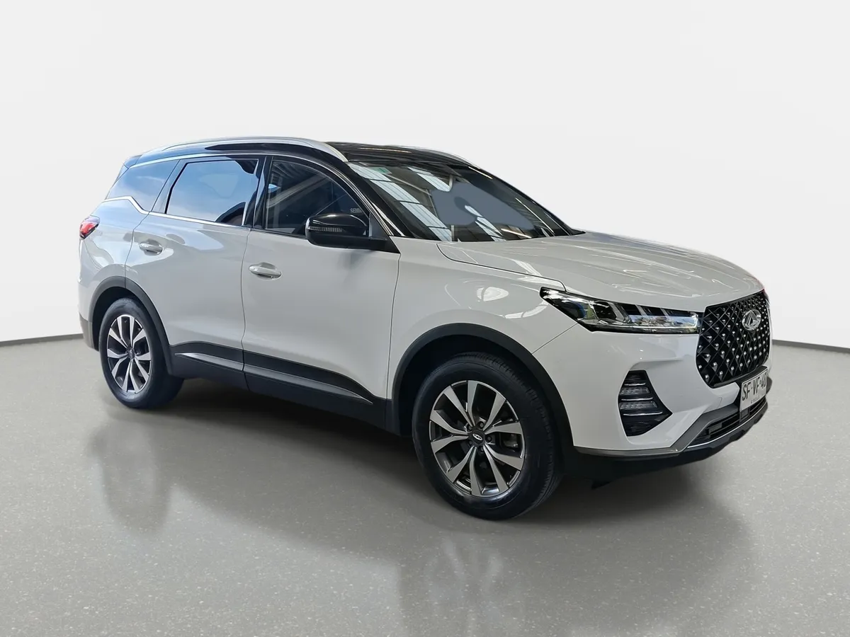 Chery Tiggo 7 Pro 1.5t Glx 4x2 Bicolor Cvt At 5p año 2023