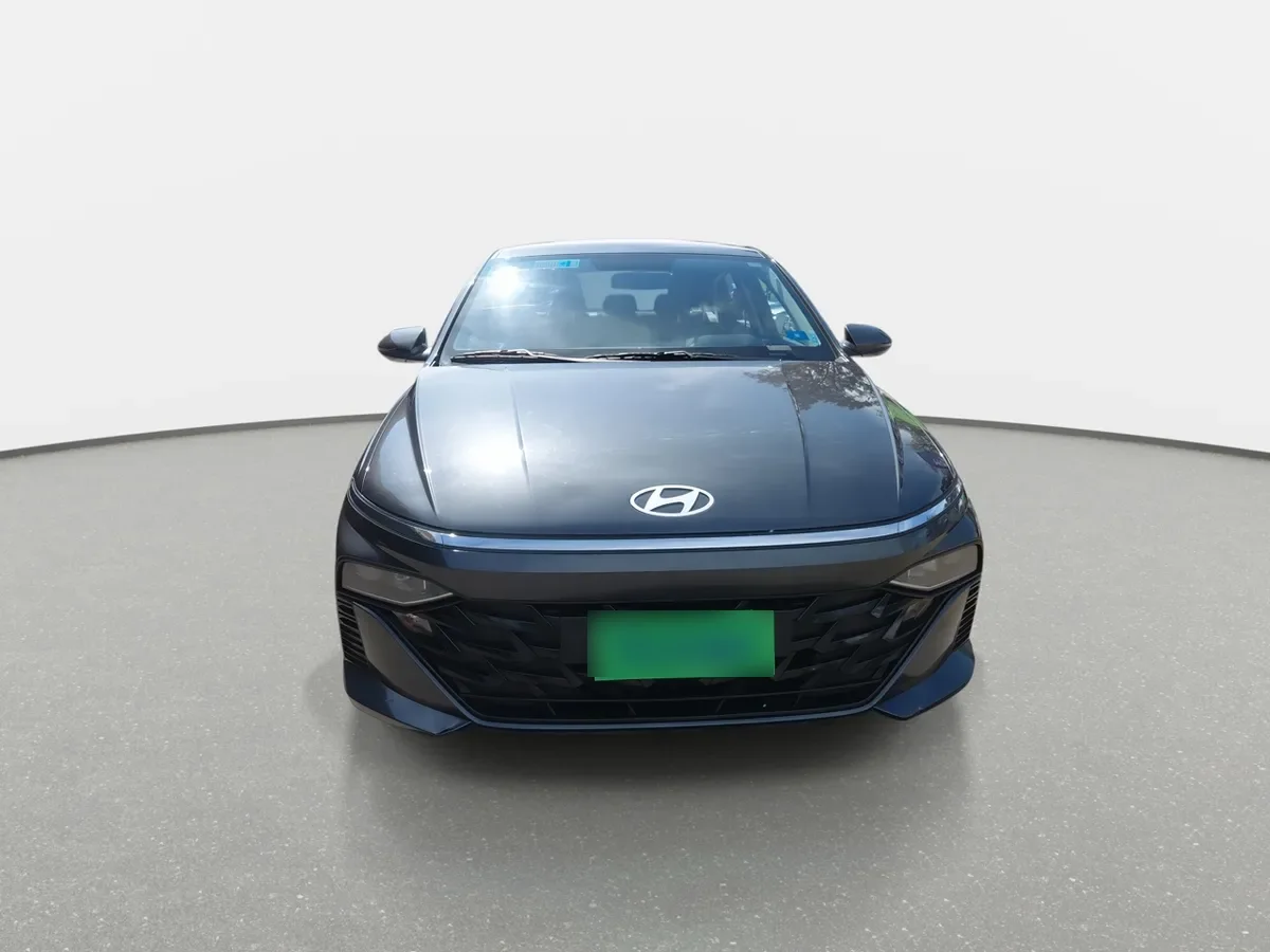 Hyundai Accent 1.4 Hci Plus 4x2 Mt 4p año 2024