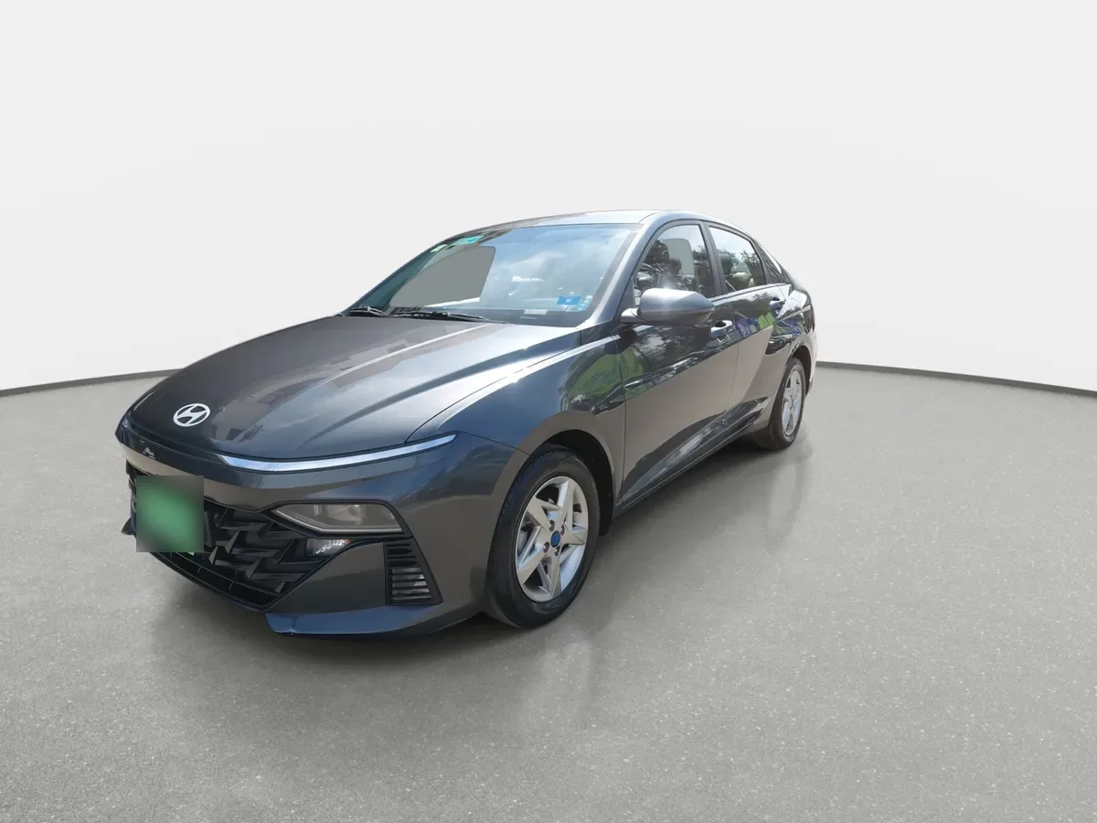 Hyundai Accent 1.4 Hci Plus 4x2 Mt 4p año 2024