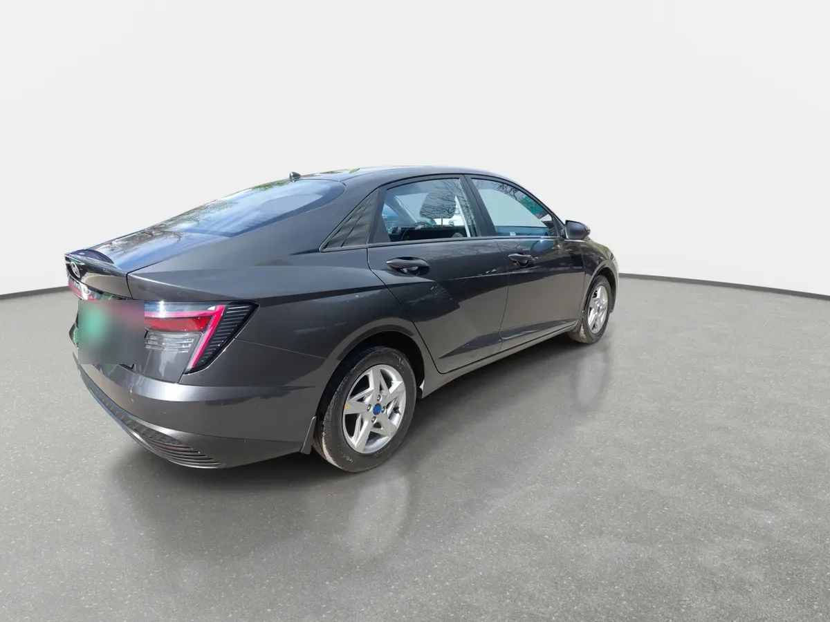 Hyundai Accent 1.4 Hci Plus 4x2 Mt 4p año 2024