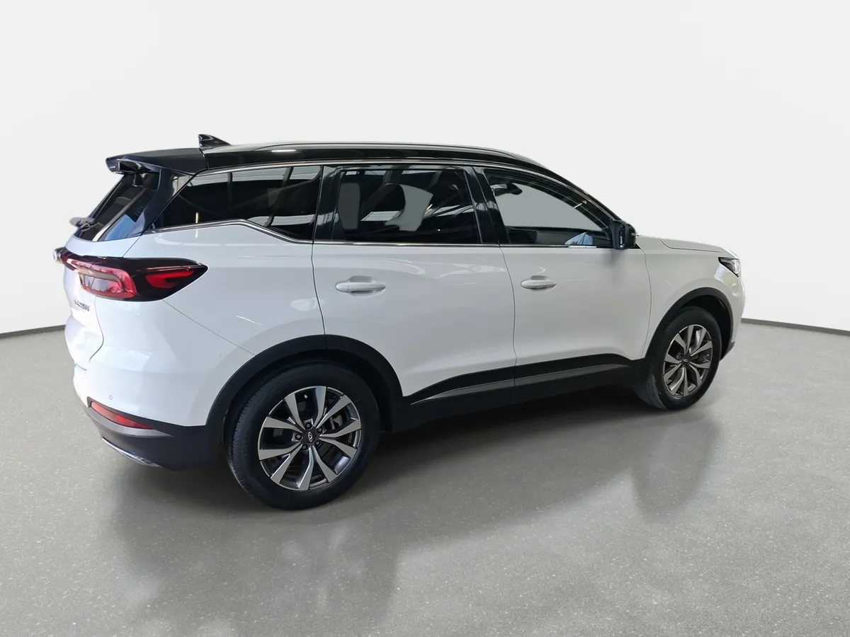 Chery Tiggo 7 Pro 1.5t Glx 4x2 Bicolor Cvt At 5p año 2023