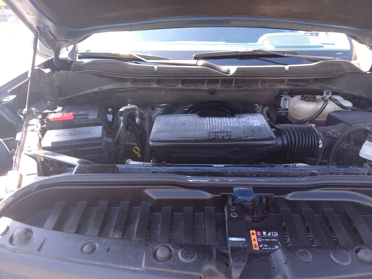 Chevrolet Silverado 5.3 Lt Trail Boss Z71 4x4 At 4p año 2024