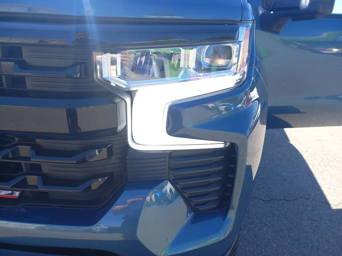Chevrolet Silverado 5.3 Lt Trail Boss Z71 4x4 At 4p año 2024