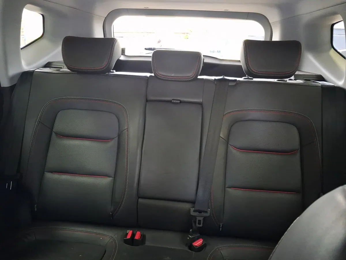 Chery Tiggo 7 Pro 1.5t Glx 4x2 Bicolor Cvt At 5p año 2023