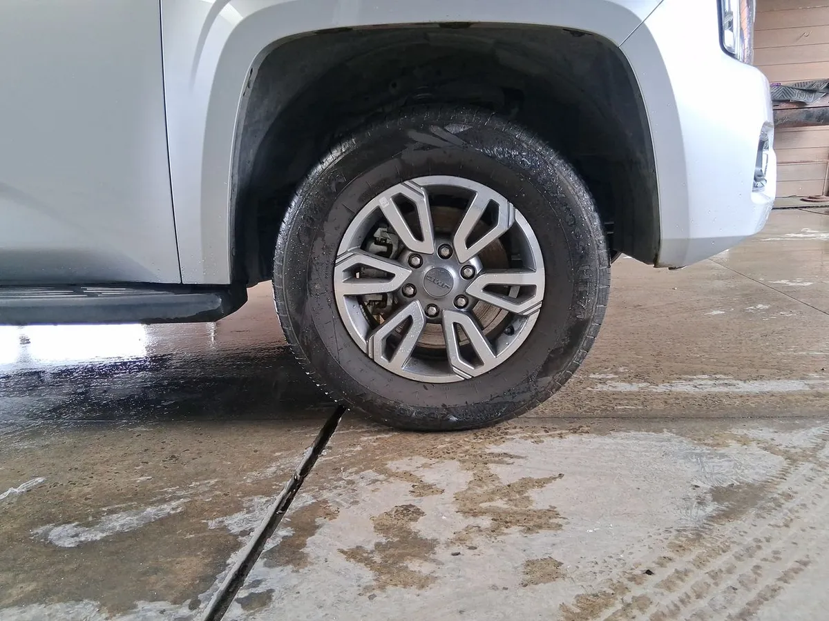 JMC Grand Avenue 2.3t Diesel 4x4 Dob. Cab. Mt 4p año 2026