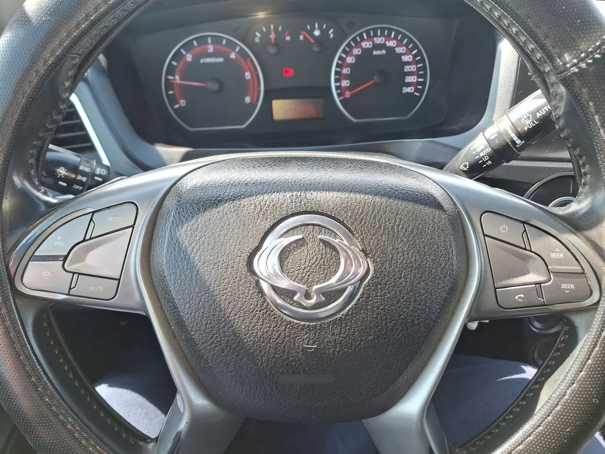 Ssangyong Actyon Sports 2.2 Diesel 2wd 6as612 Ll Dob. Cab. Mt 4p año 2019