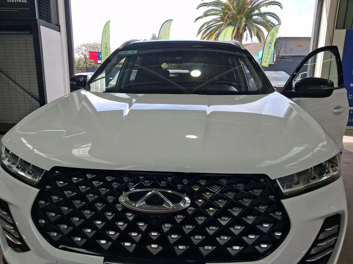 Chery Tiggo 7 Pro 1.5t Glx 4x2 Bicolor Cvt At 5p año 2023