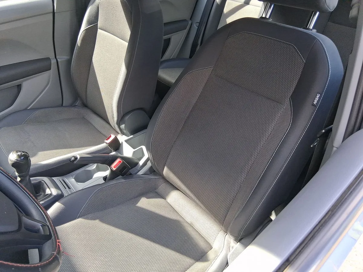 Volkswagen T-Cross 1.6 Msi Trendline 4x2 Mt5 5p año 2020