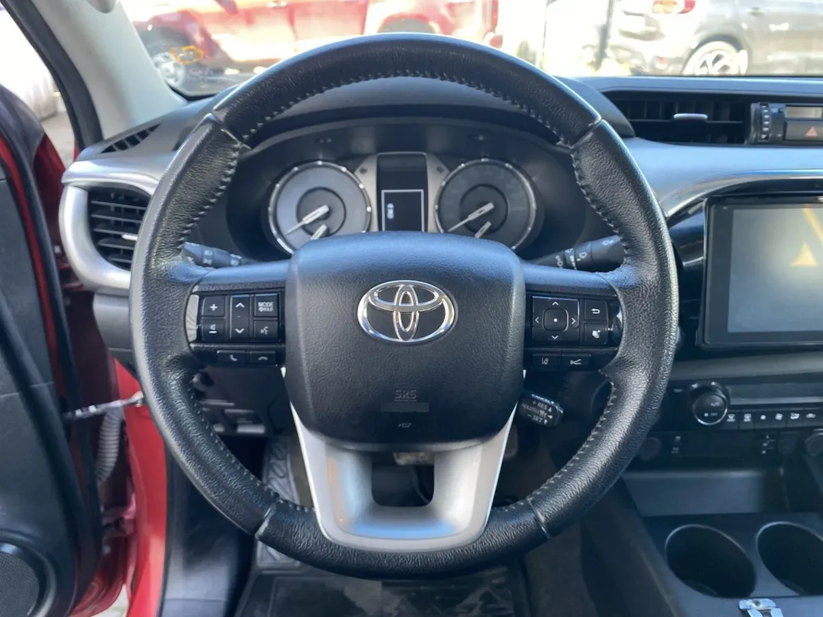 Toyota Hilux 2.8 Srv Diesel 4x4 Dob. Cab. At 4p año 2024