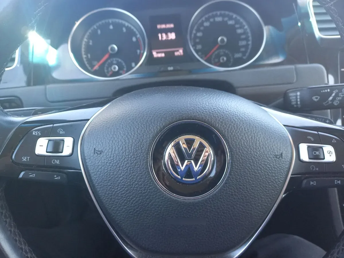 Volkswagen Golf 1.4 Highline 4x2 Hb At 5p año 2019