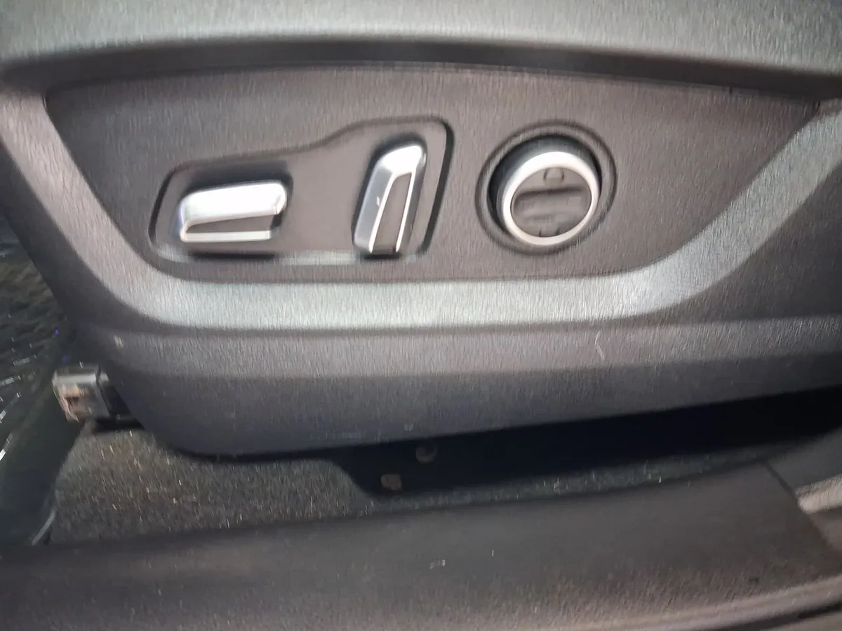 Chery Tiggo 7 Pro 1.5t Glx 4x2 Bicolor Cvt At 5p año 2023