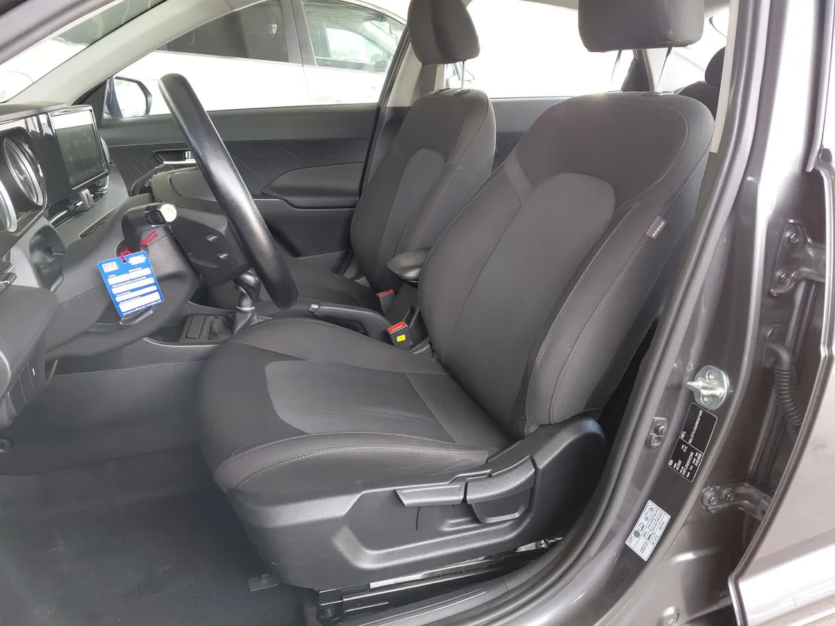 Hyundai Accent 1.4 Hci Plus 4x2 Mt 4p año 2024