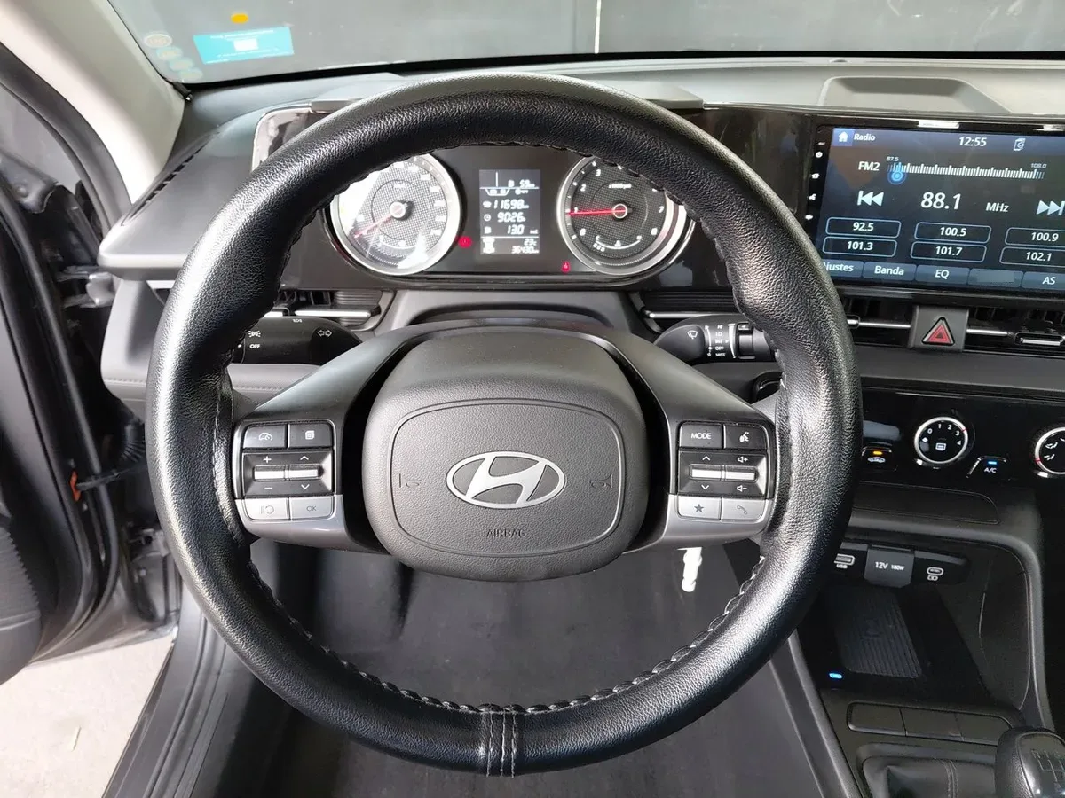 Hyundai Accent 1.4 Hci Plus 4x2 Mt 4p año 2024