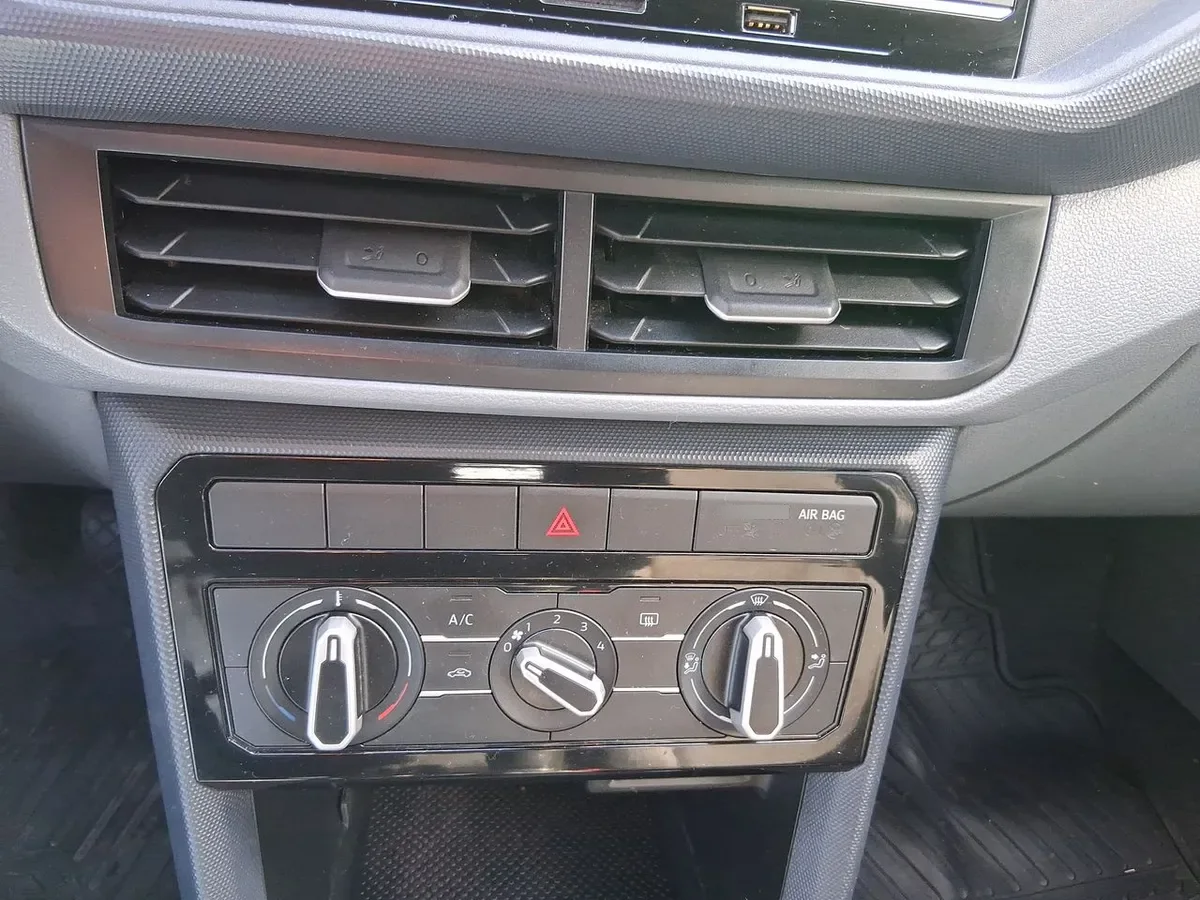 Volkswagen T-Cross 1.6 Msi Trendline 4x2 Mt5 5p año 2020