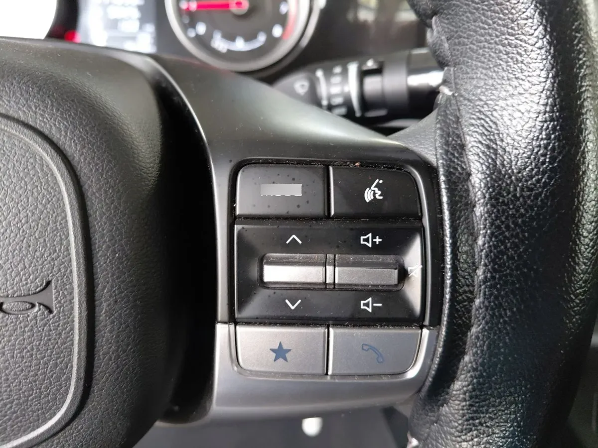 Hyundai Accent 1.4 Hci Plus 4x2 Mt 4p año 2024