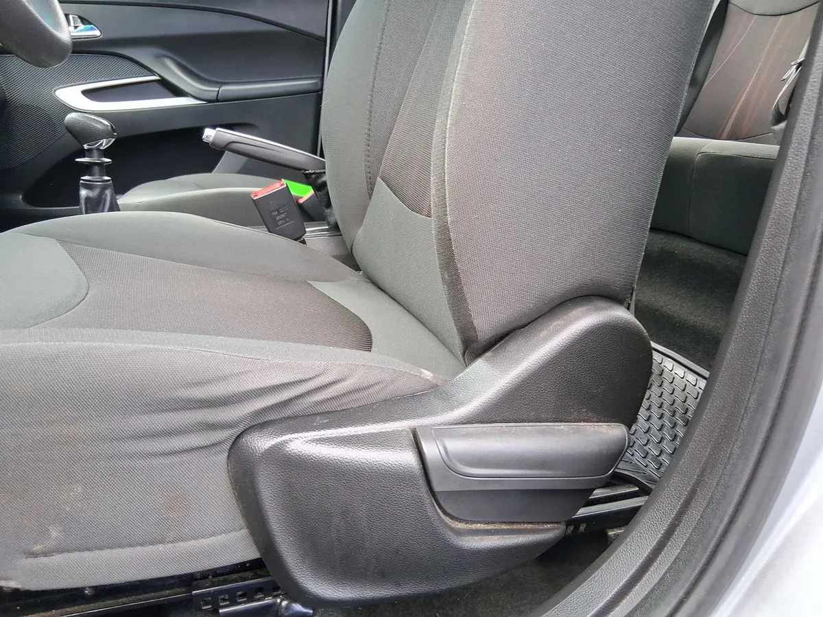 Chevrolet Sail 1.5 Ls Smart 4x2 Mt 4p año 2023