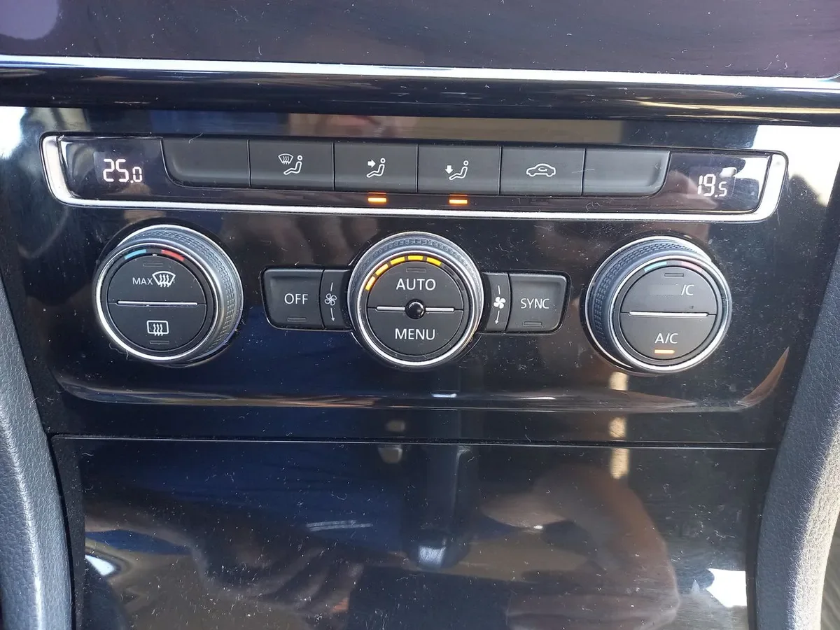Volkswagen Golf 1.4 Highline 4x2 Hb At 5p año 2019