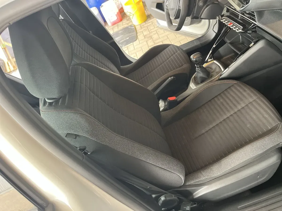 Peugeot 2008 1.2 Active Pack Puretech 130 4x2 Mt 5p año 2024