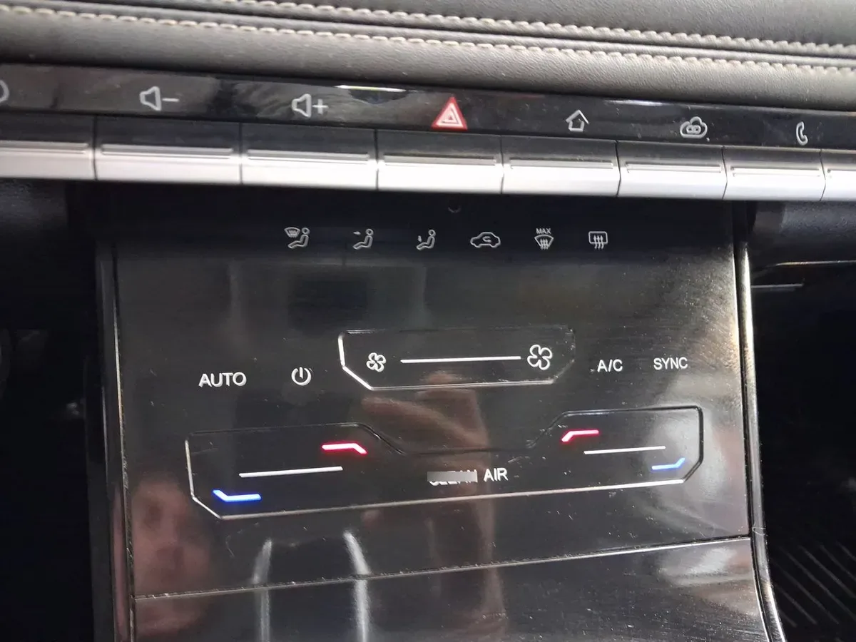 Chery Tiggo 7 Pro 1.5t Glx 4x2 Bicolor Cvt At 5p año 2023