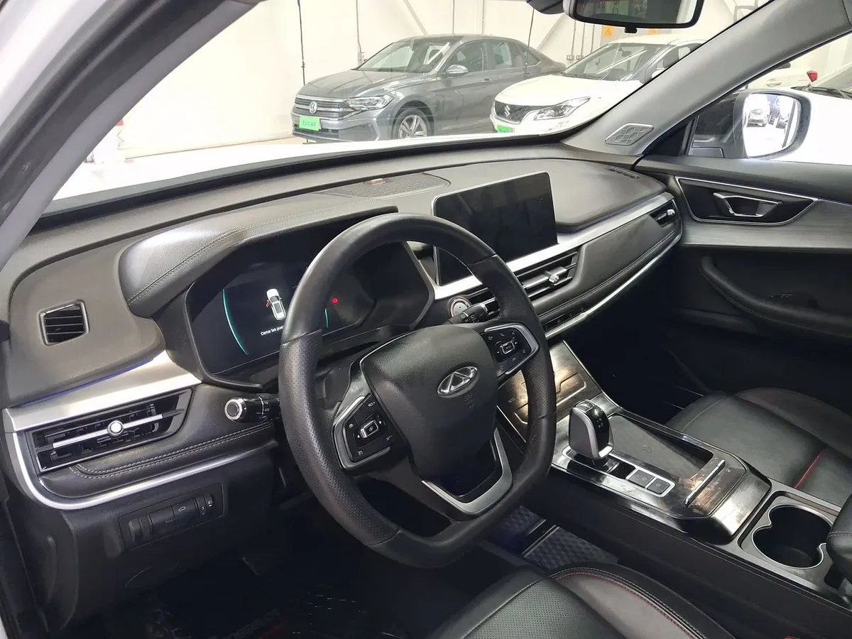 Chery Tiggo 7 Pro 1.5t Glx 4x2 Bicolor Cvt At 5p año 2023