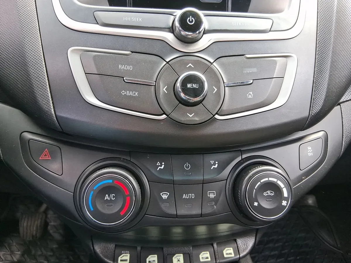 Chevrolet Sail 1.5 Ls Smart 4x2 Mt 4p año 2023