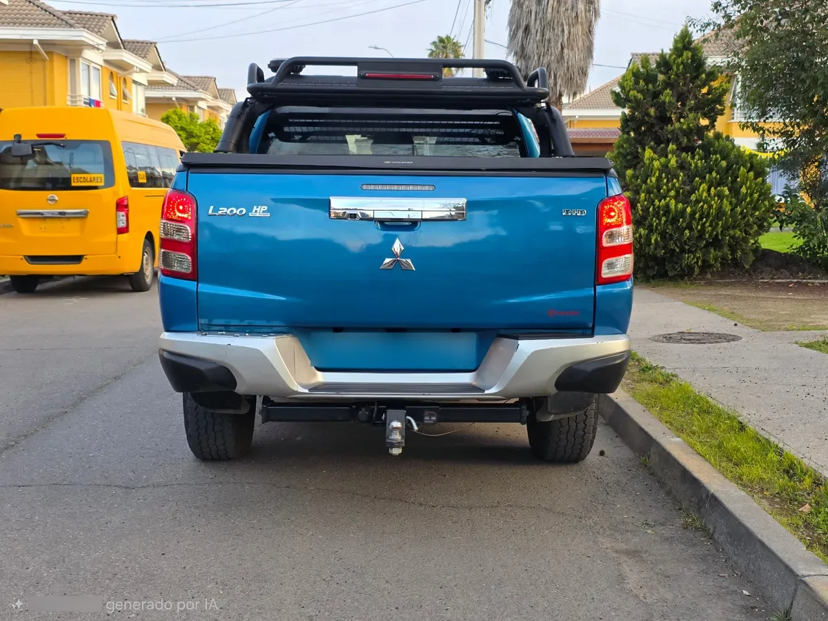 Mitsubishi L200 2.4 Dakar Crs Hp At 4x4 Diesel año 2018