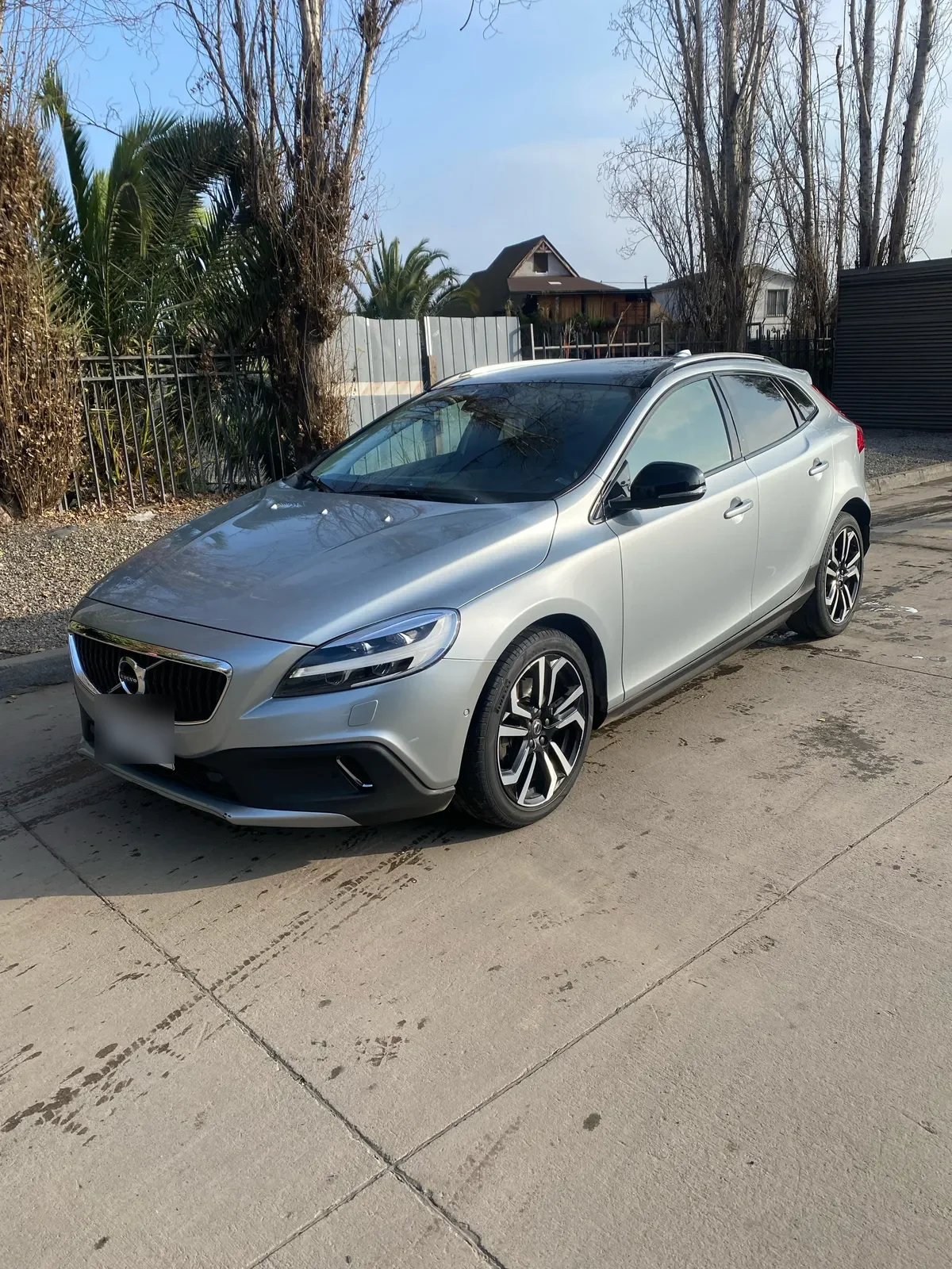 VOLVO V40 2.0 T5 Cross Country Limited At 4x4 año 2017
