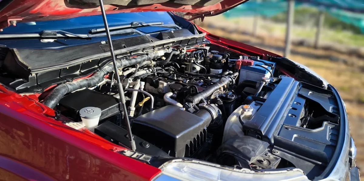 NISSAN NP300 2.3 Dsl Dc Se Mt 4wd año 2018