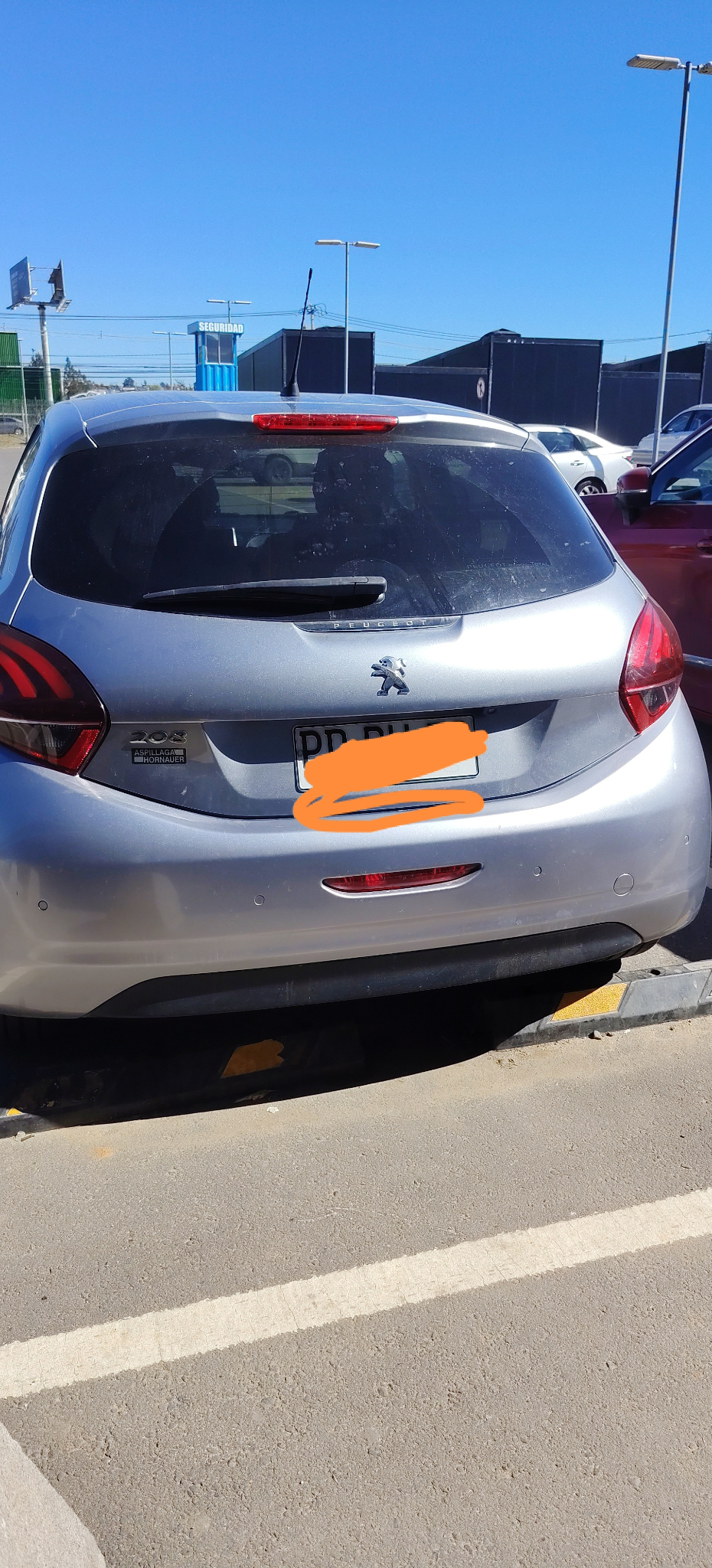 PEUGEOT 208 1.2 Signature+ 1.2 Puretech 110 At año 2020