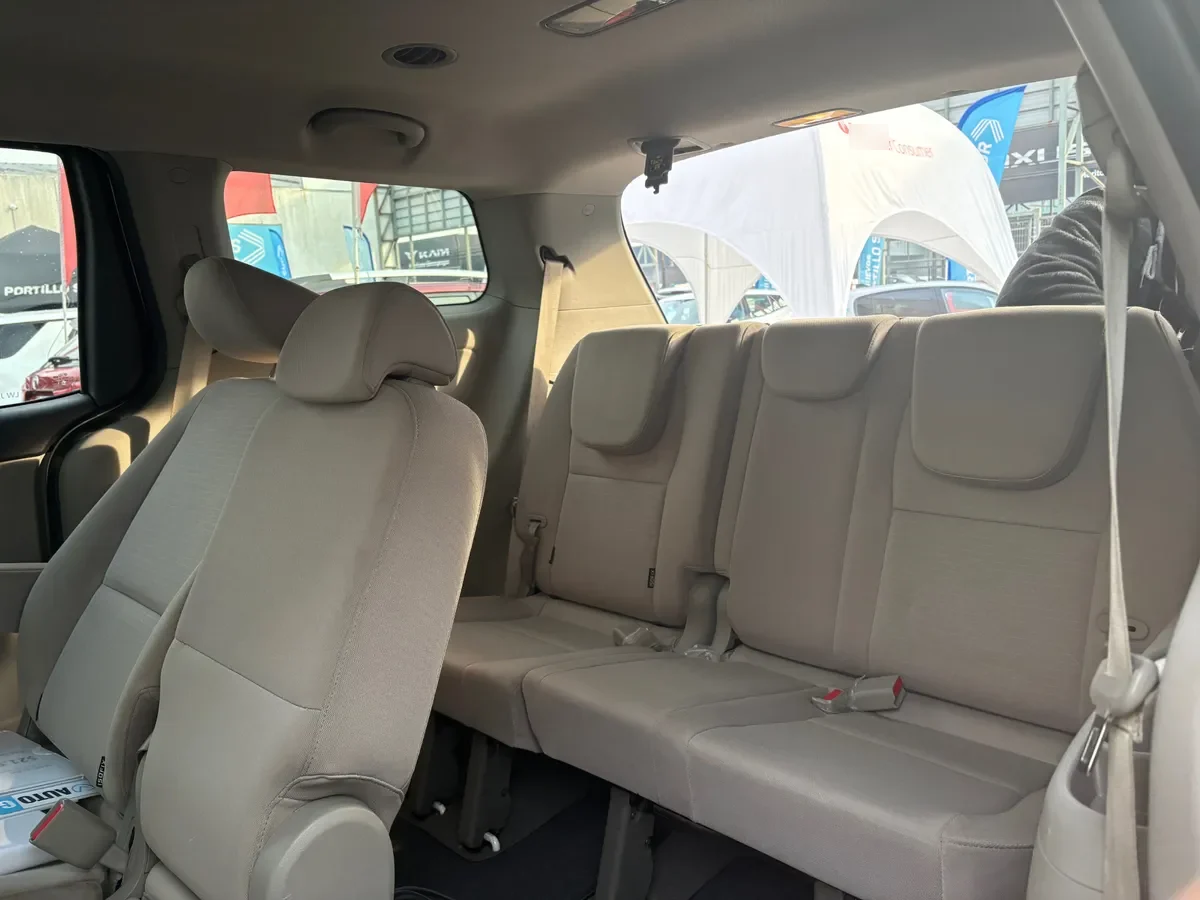 KIA MOTORS GRAND CARNIVAL Grand Carnival Ex 2.2 Dsl 8at Full año 2020