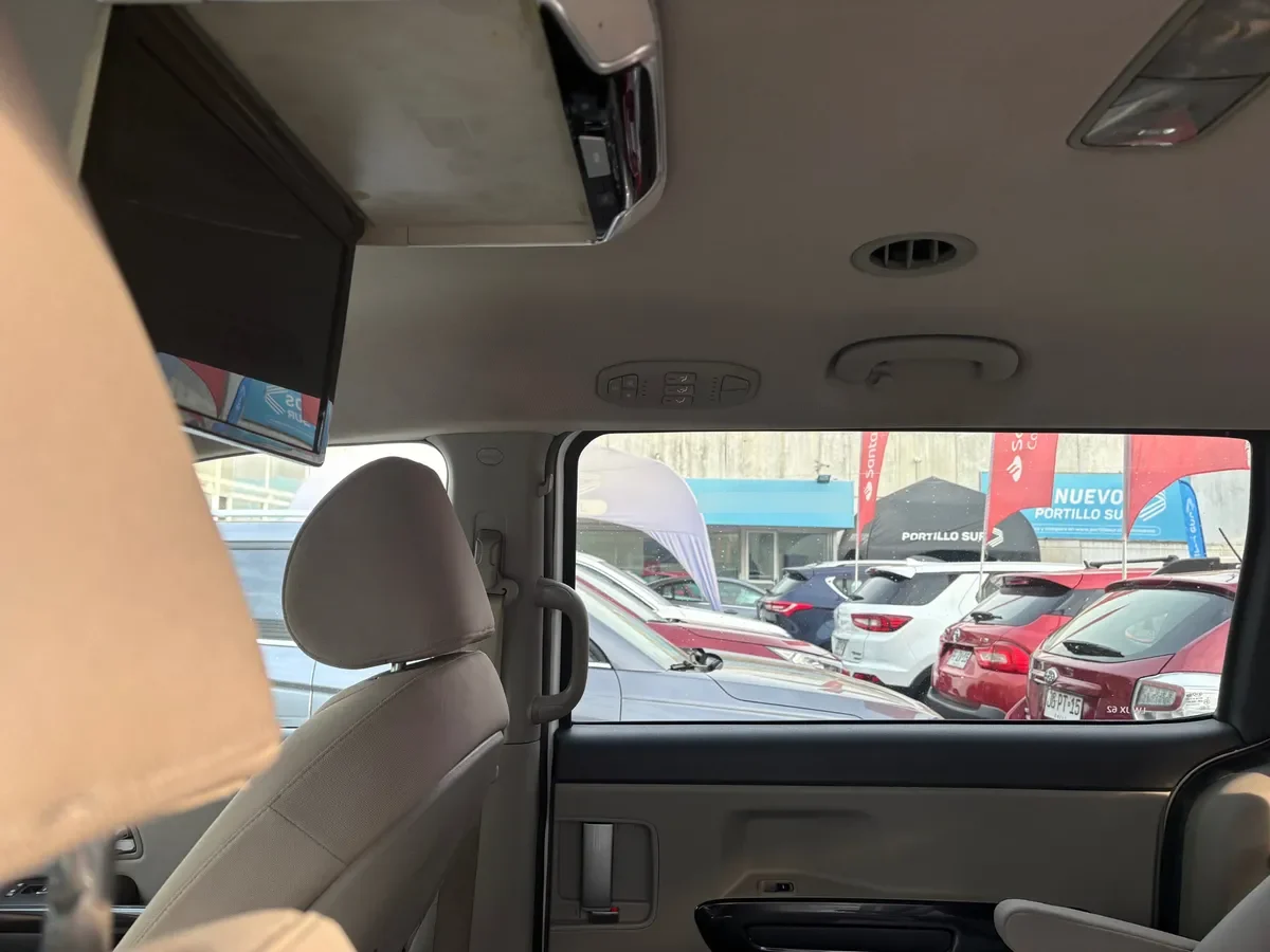 KIA MOTORS GRAND CARNIVAL Grand Carnival Ex 2.2 Dsl 8at Full año 2020