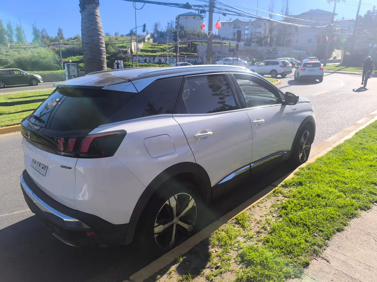 PEUGEOT 3008 1.5 Active Bluehdi 130 Mt Diesel año 2020