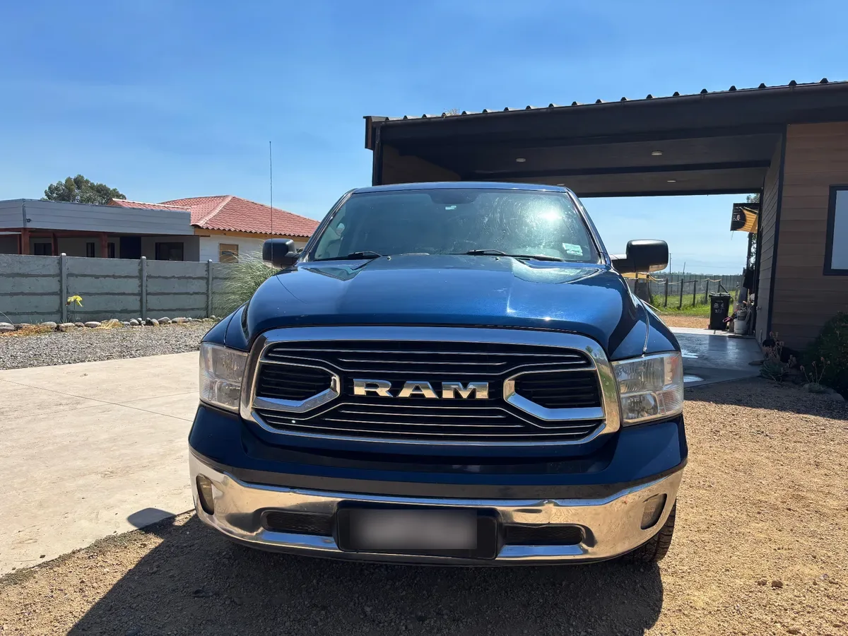 RAM 1500 3.6 Crew Cab Big Horn E-Torque At 4x4 Hibrido año 2021