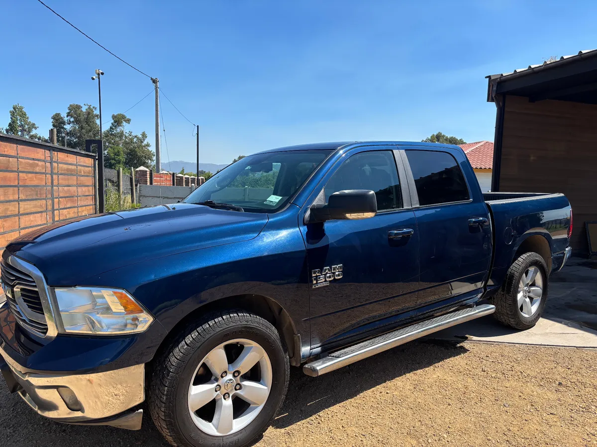 RAM 1500 3.6 Crew Cab Big Horn E-Torque At 4x4 Hibrido año 2021