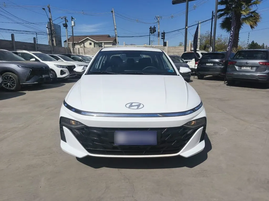 Hyundai Accent 1.5 Plus Mt año 2026