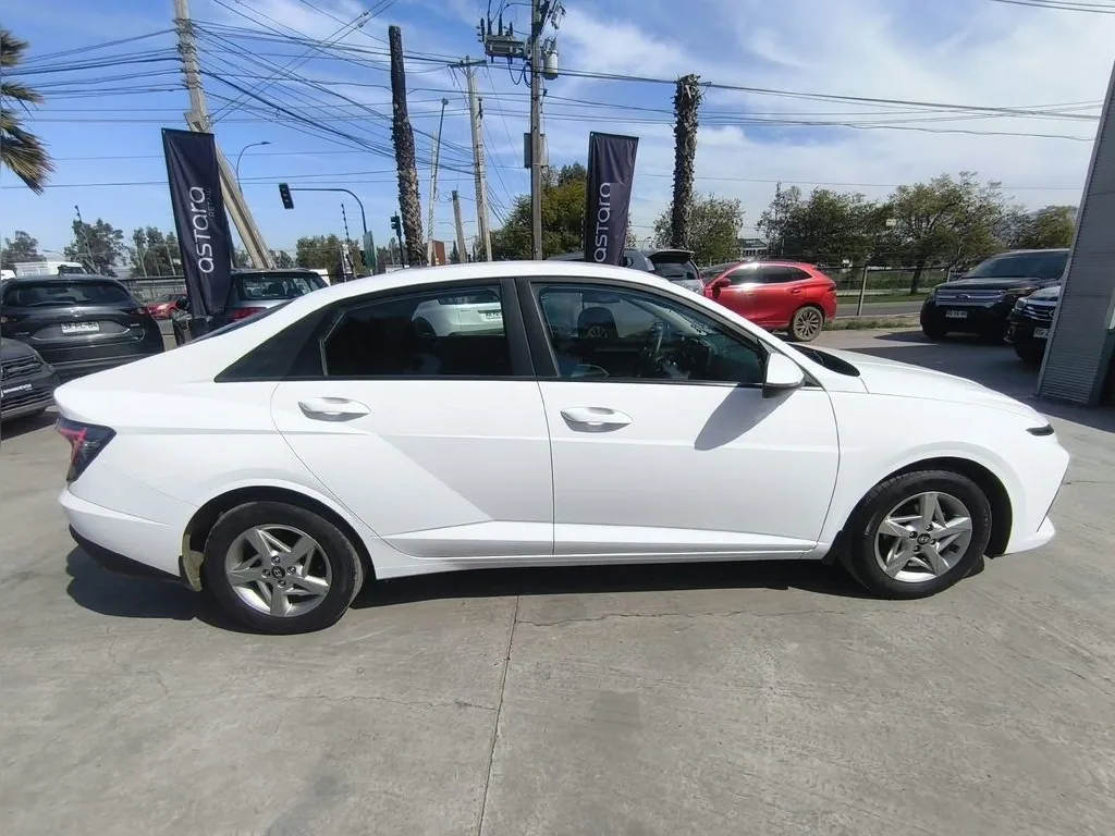 Hyundai Accent 1.5 Plus Mt año 2026