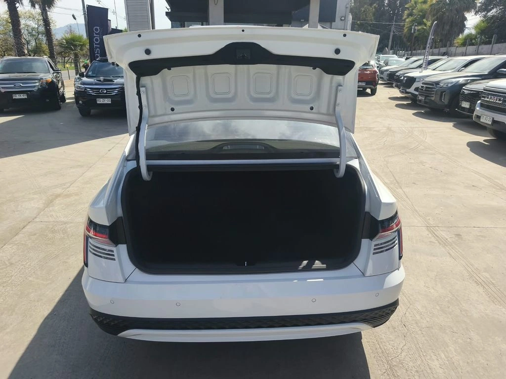 Hyundai Accent 1.5 Plus Mt año 2026