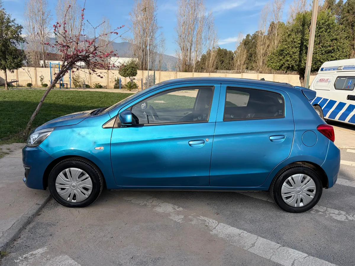 MITSUBISHI MIRAGE 1.2 Gls Mt año 2019