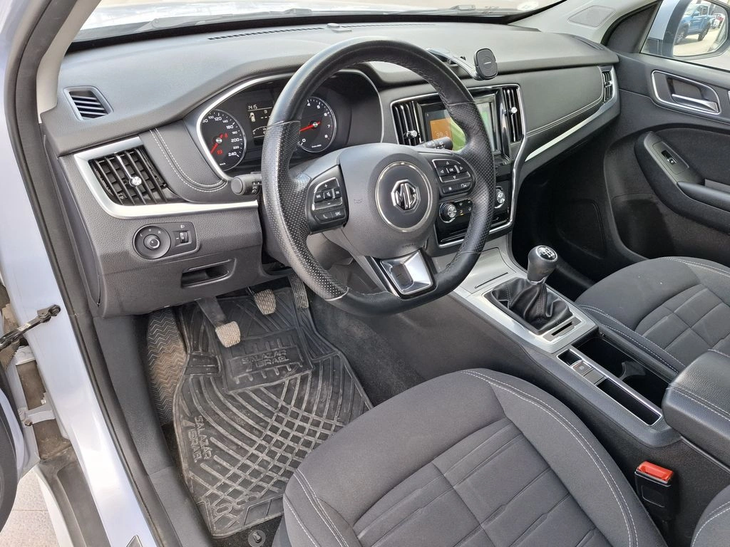 MG Rx5 Mt 1.5 T año 2023