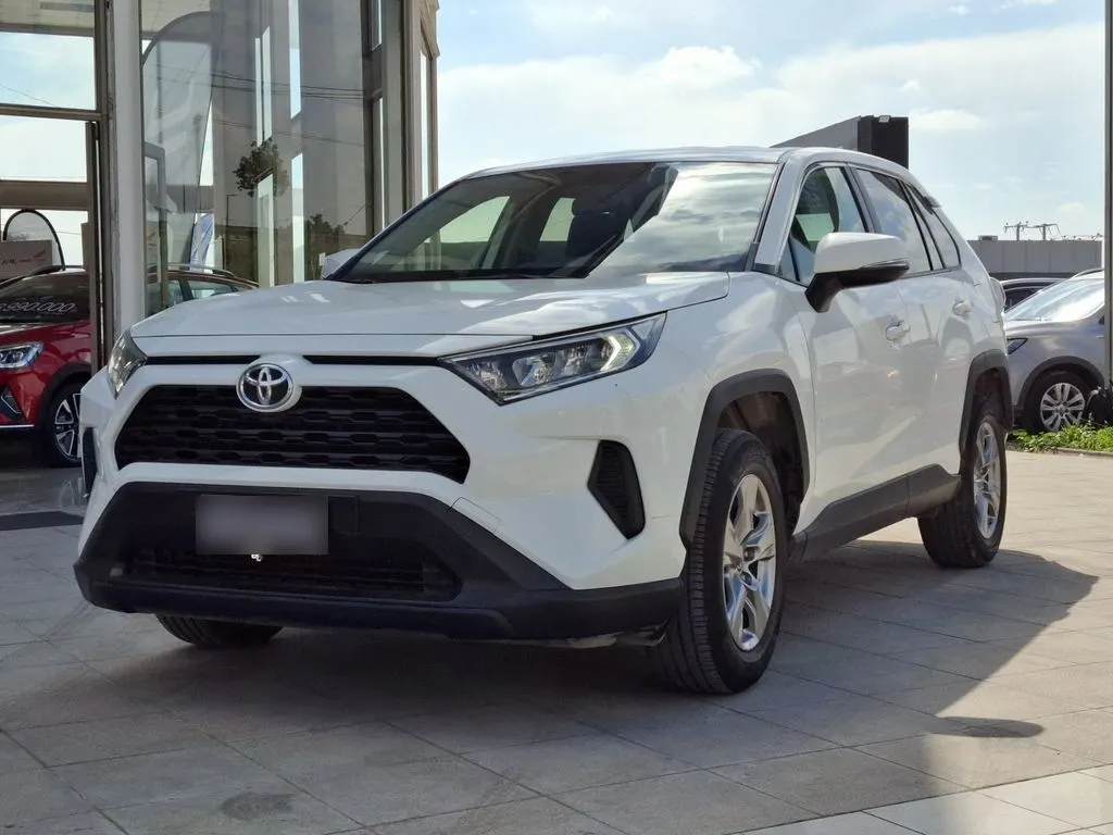 Toyota Rav4 Le año 2023