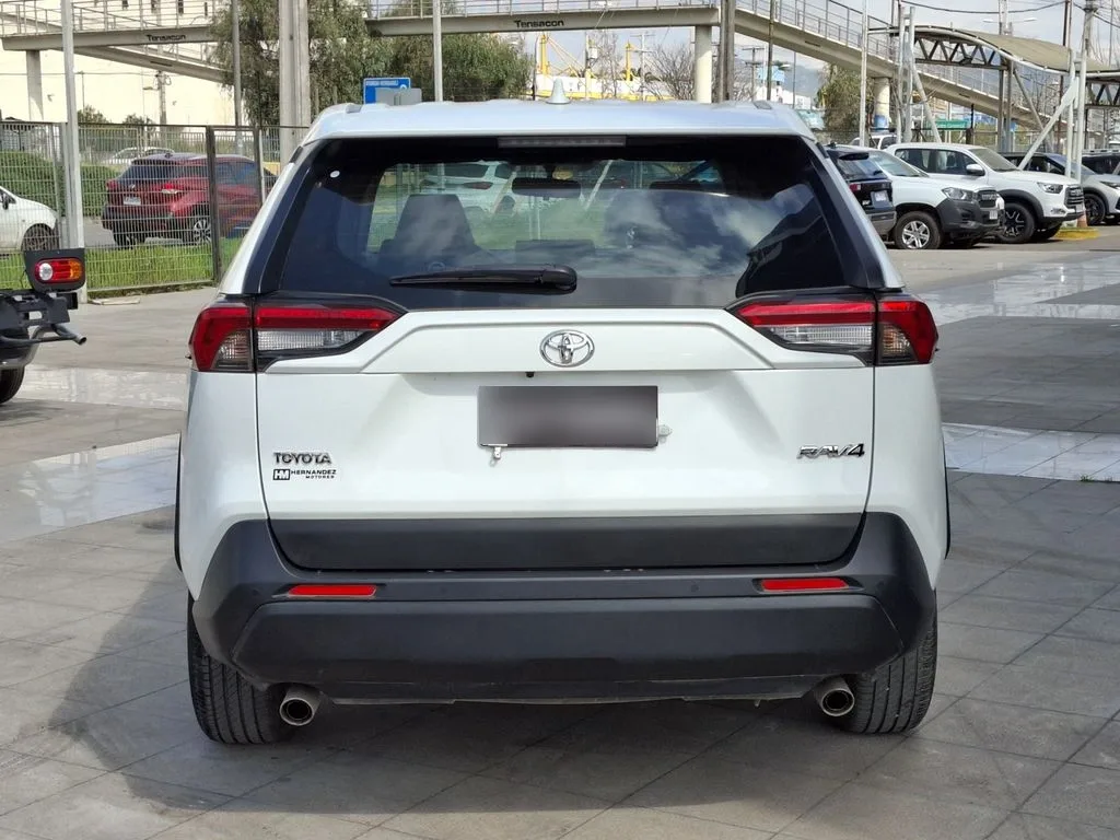 Toyota Rav4 Le año 2023