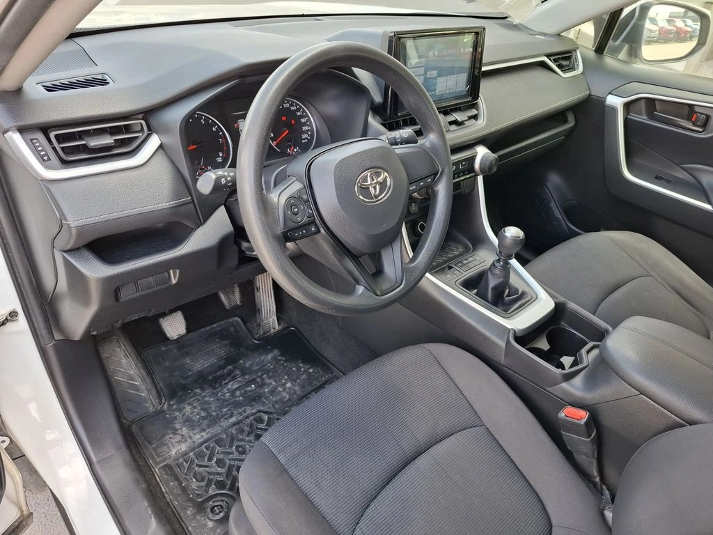 Toyota Rav4 Le año 2023