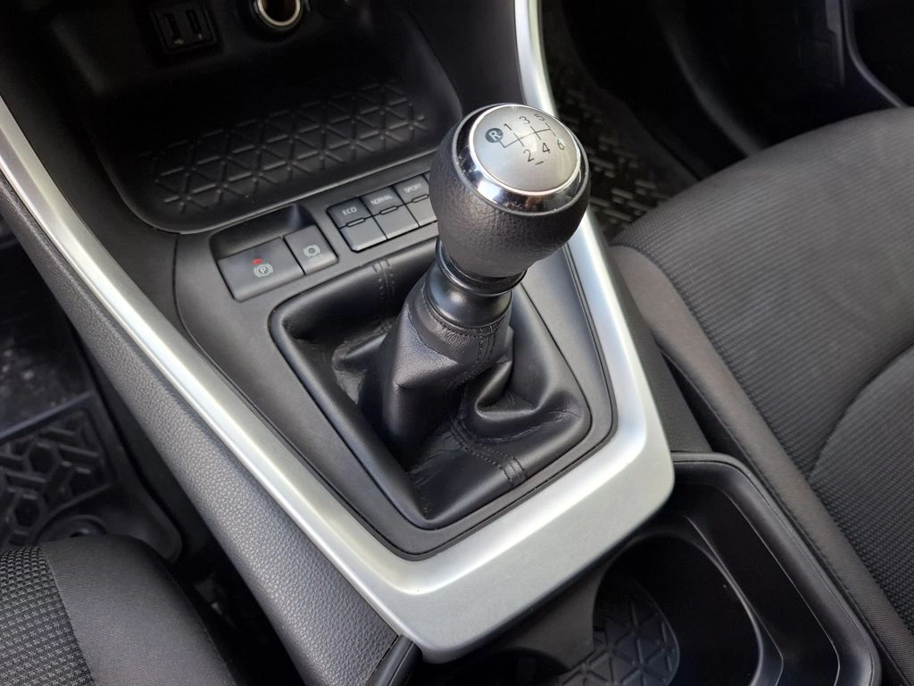 Toyota Rav4 Le año 2023